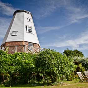 Airbnb Windmill 