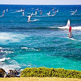 hawaii-maui-windsurfing-282.-72dpi.Hawaii-Tourism-Authority-HTATor-Johnson-Island-Maui