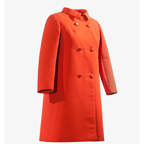 Stunning orange Balenciaga day coat with a jewel neckline and turndown collar. Special details include the double row of buttons at the front and precise cut below the chest. The pockets are hidden by the vertical seams in the front. Photo: Cristobal Balenciaga Museum
